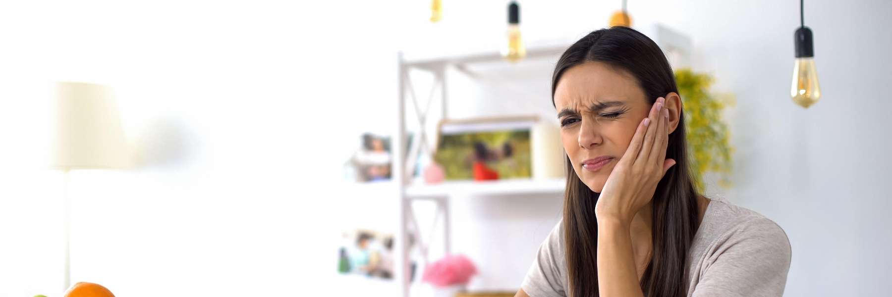 woman with a bad toothache in Ponderay, ID